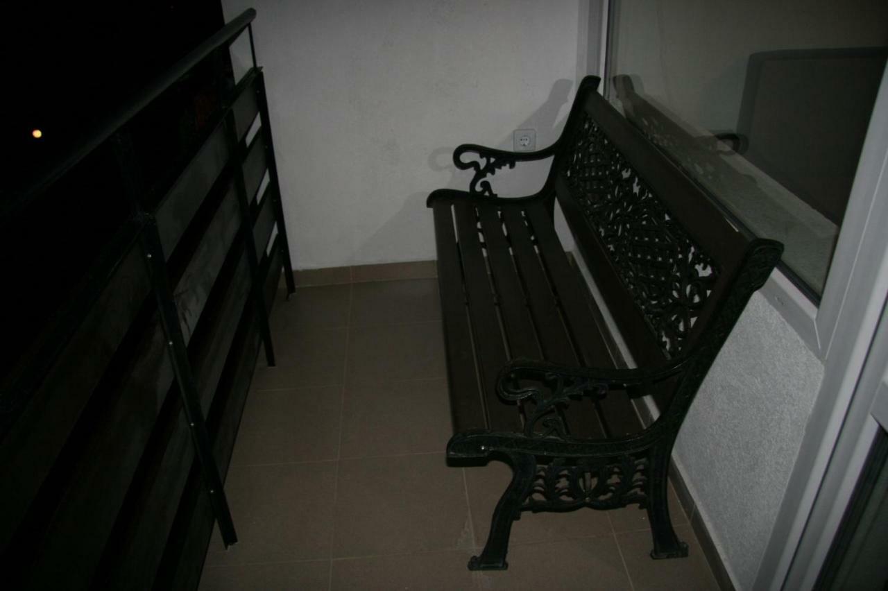 סמוליאן Yellow House מראה חיצוני תמונה